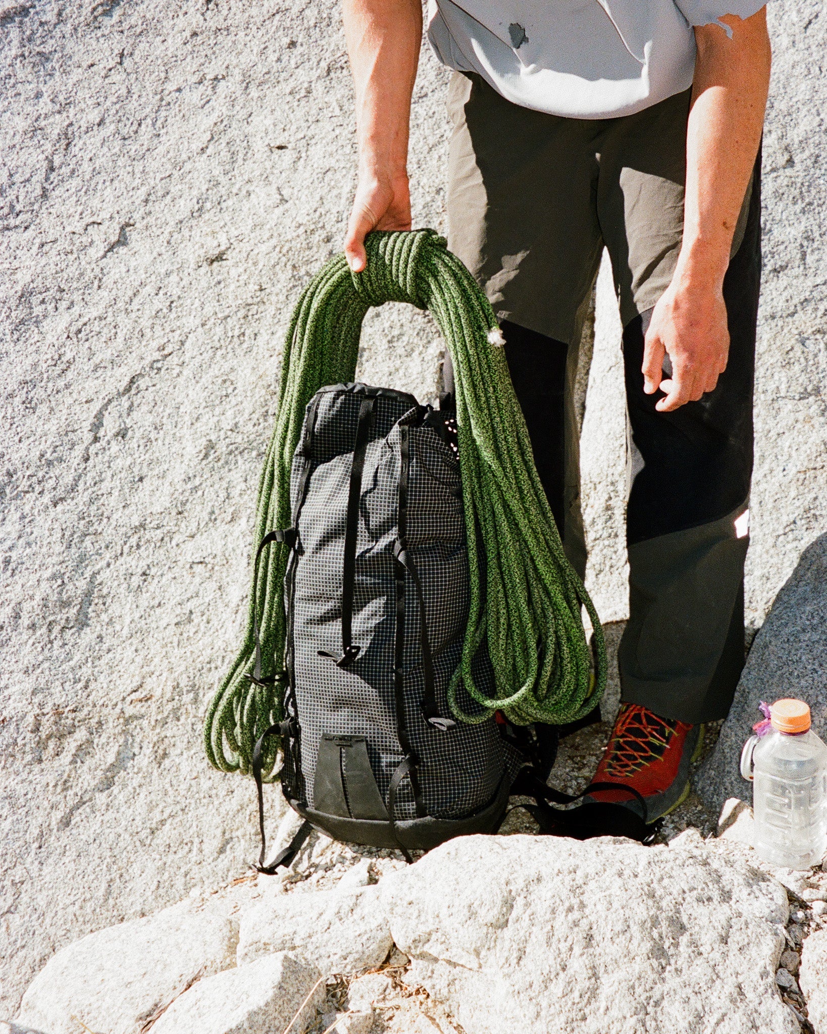Pa'lante Alpine Pack - Black Gridstop