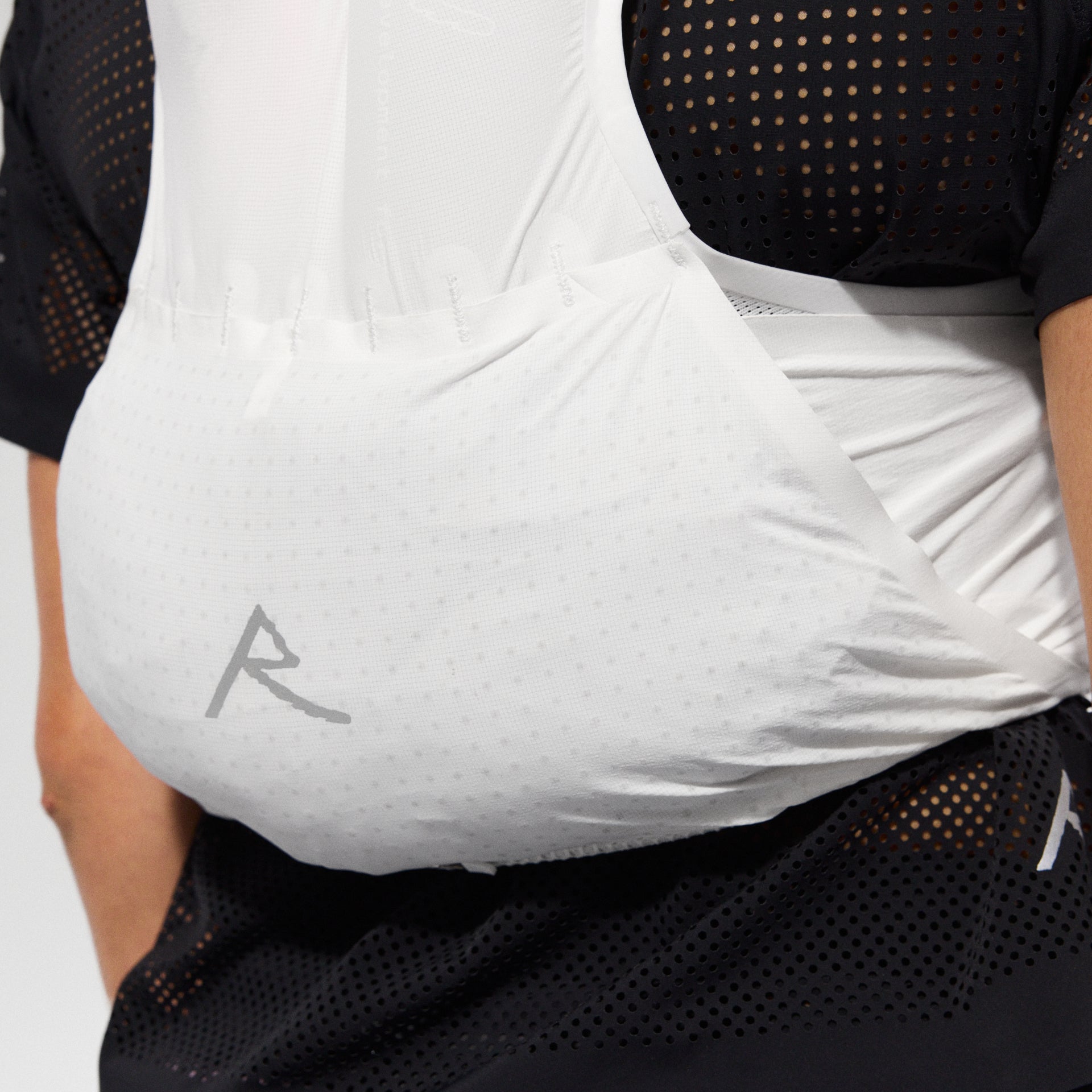 Raide LF 5L Running Vest - White