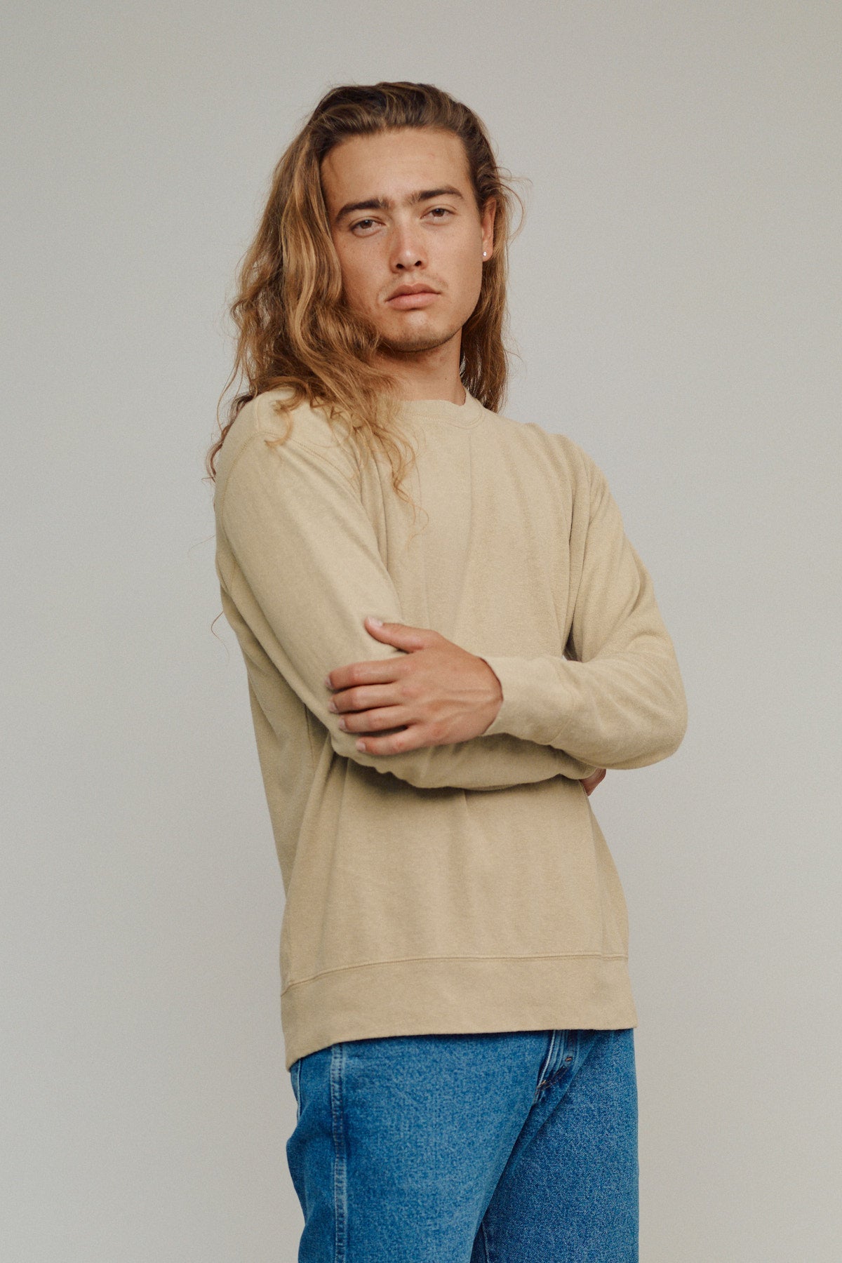 Jungmaven California Pullover - Black on model