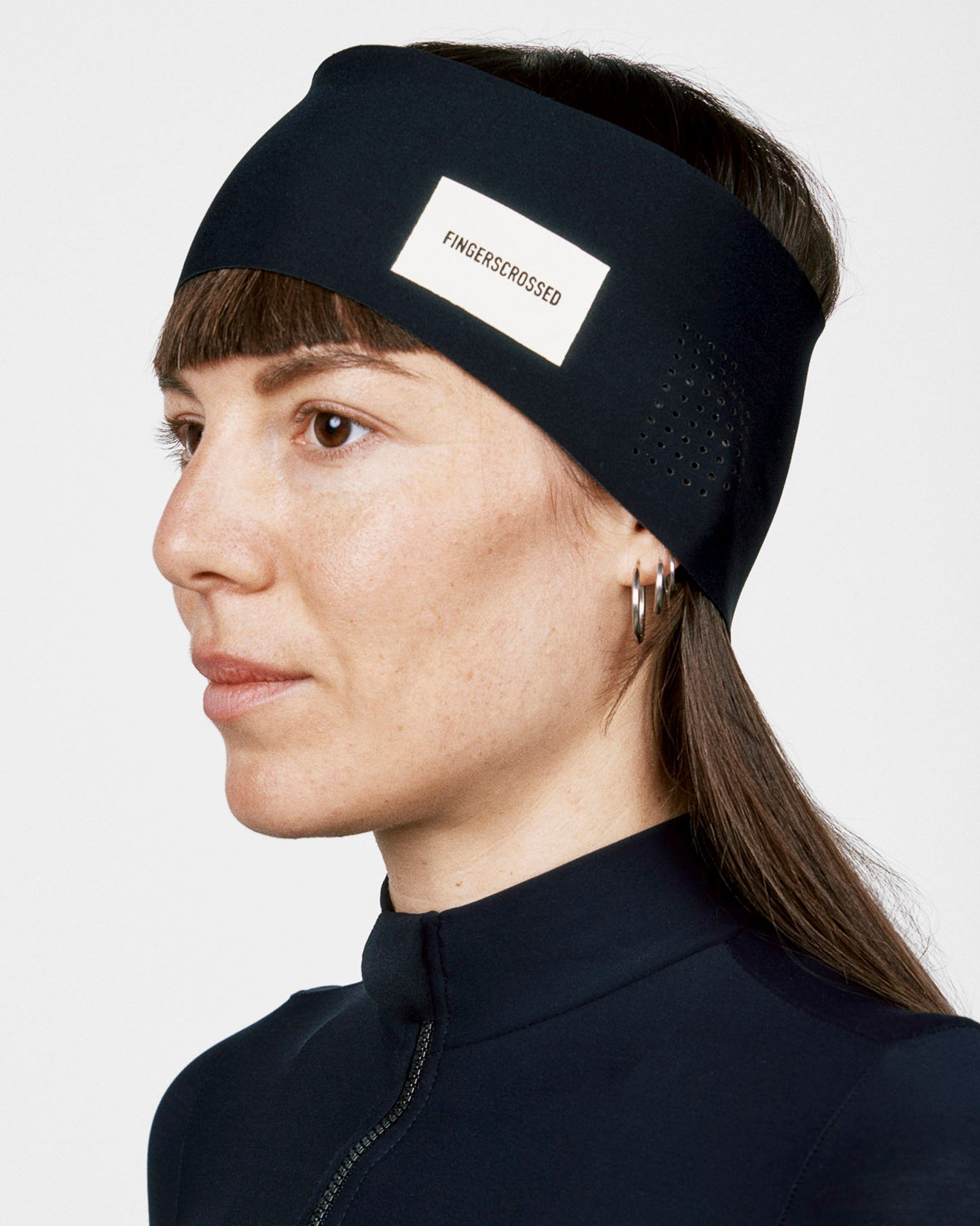FINGERSCROSSED Headband Super Light Black on model female